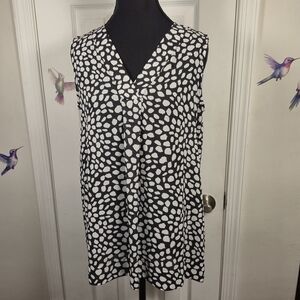 ​Chaus New York Black White Abstract Dot Sleeveless Tunic Blouse Size S